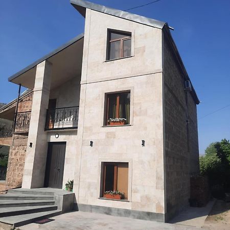 Anna Home B&B Areni Екстериор снимка